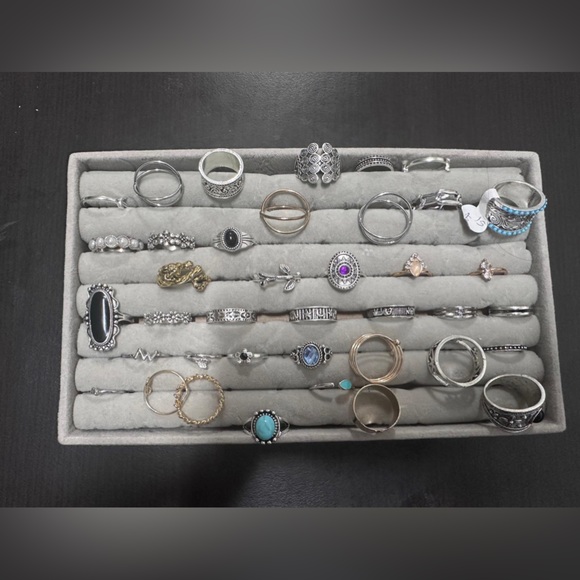 Women silver plated Finger Rings, For Party Mix Style Jewelry. - Picture 5 of 9